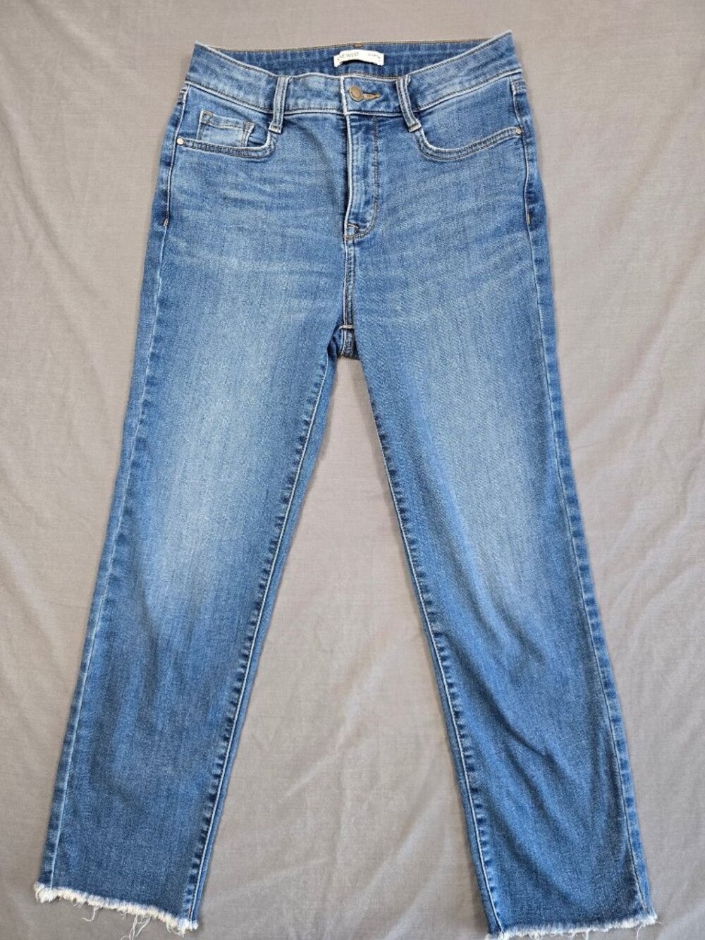 Nine West Womens Straight-Leg Jeans Size 6 Mid-Rise Frayed Raw Hem Blue Denim